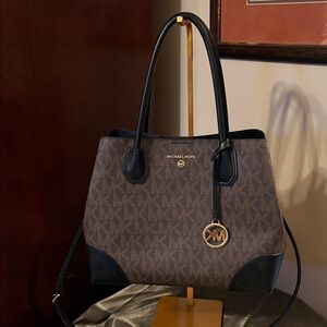 Michael Kors Mercer Gallery center zip Signature Brown and Black Tote